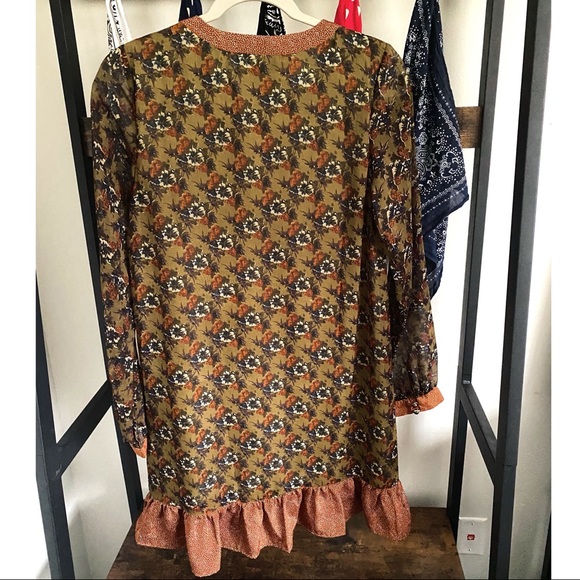 ANGIE Dress Size M, Floral - Picture 3 of 4